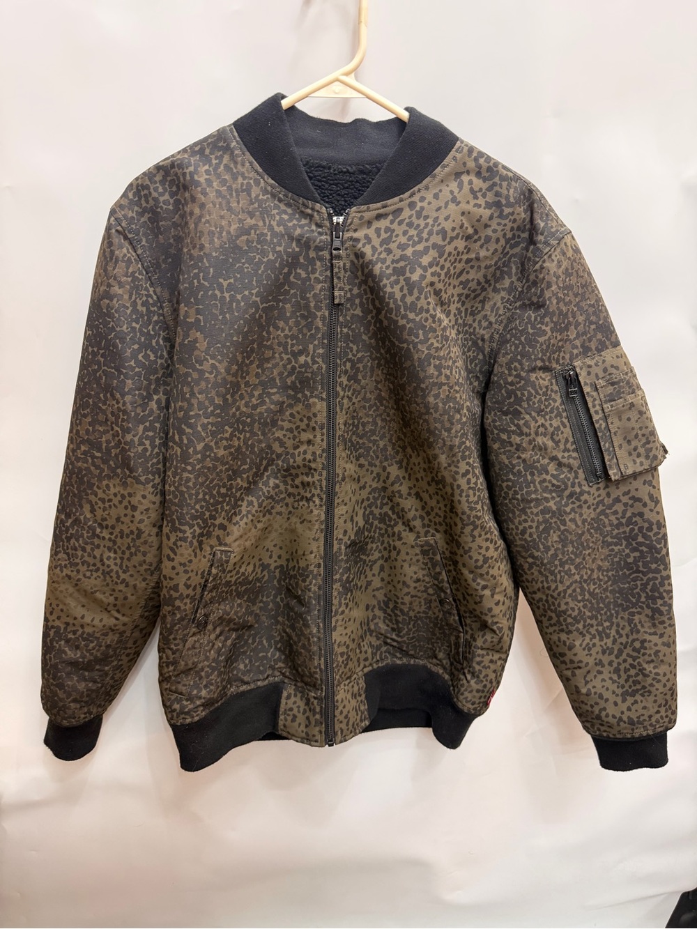 Leopard Print Bomber Jacket - Olive Brown women’s Levi’s  size M/L